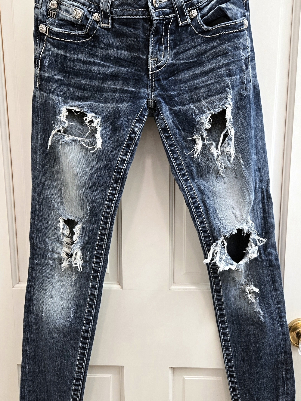 Miss Me Buckle Signature Ankle Skinny Jeans-Size 25